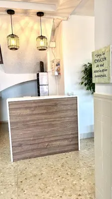 El vestíbulo o zona de recepción de Hostal Carlos III