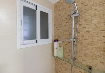 Un baño de Julio Romero - Nuevo y céntrico