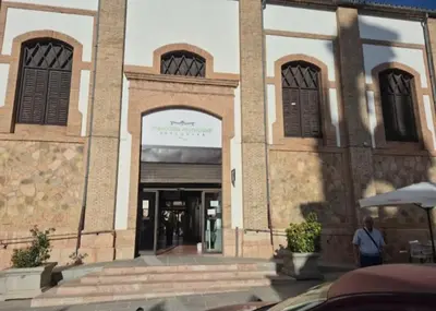 Fachada o entrada de Céntrico