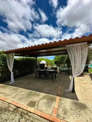 Un patio o zona al aire libre en Charming Villa in Setenil de las Bodegas with Private Pool