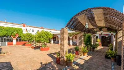 Jardín al aire libre en Cortijo Carrillo Antequera by Ruralidays