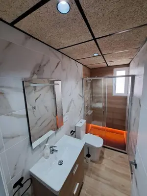 Un baño de Piso Jaén Parque