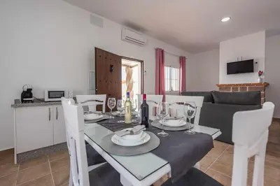 Una cocina o zona de cocina en Casa Rural Rafael – Lantejuela