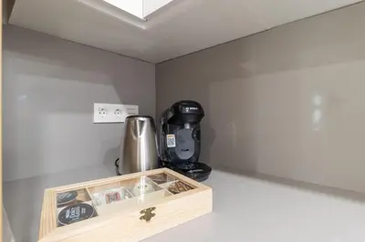 Utensilios para hacer té y café en La Morada Cordobesa