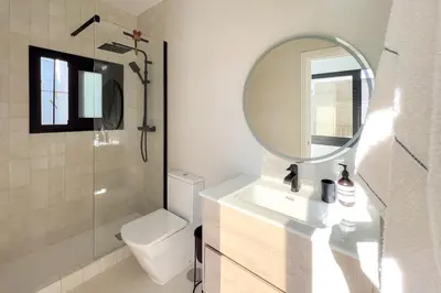 Un baño de Alohamundi Conde Torrejón - Amazing Penthouse