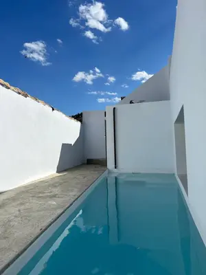 Piscina en o cerca de Esperanza 9