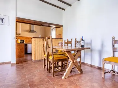 Una cocina o zona de cocina en Villa Santa Teresa Vacacional Sevilla