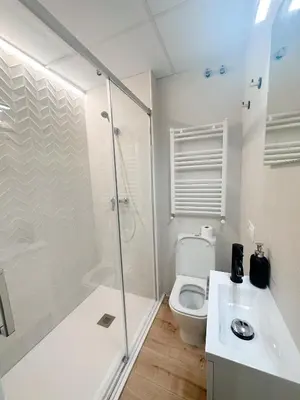 Un baño de CENTER FLAT MEZQUITA