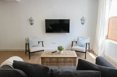 Una televisión o centro de entretenimiento en Casa Luna de Antequera