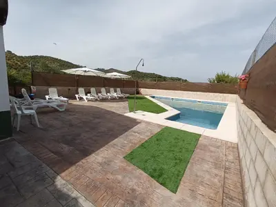 Piscina en o cerca de Alojamiento rural Barroso Alcobendas