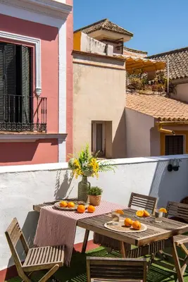 Comida en o cerca de este apartamento