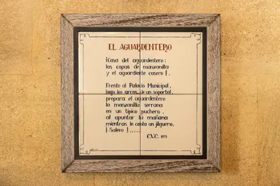 Certificado, premio, señal o documento que está expuesto en Casa el Aguardentero