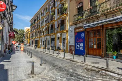 El barrio de los alrededores o un barrio cerca de este apartamento