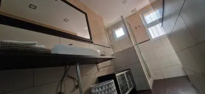 Un baño de Piso familiar y con encanto