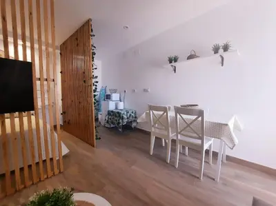 Una televisión o centro de entretenimiento en Vive el Renacimiento: Cazuela