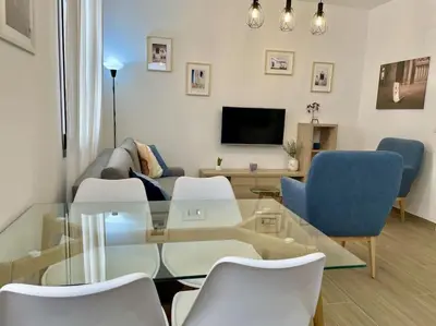 Una televisión o centro de entretenimiento en Geysotur El Umbral de Muñices