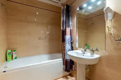 Un baño de Center of Seville! Luxury apartment in Sevillian Manor House!