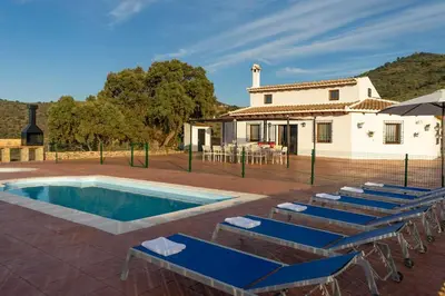 Piscina en o cerca de Casa Rural Mis Niñas