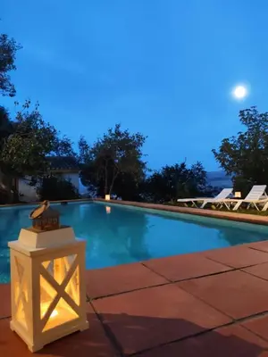 Piscina en o cerca de Casa de campo Fuencaliente, entorno natural, chimenea, piscina