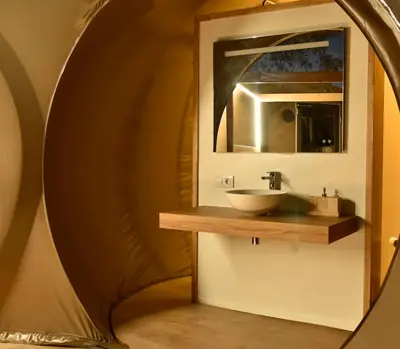 Un baño de CORTIJO COLOMO rural - BUBBLE SUITE 19