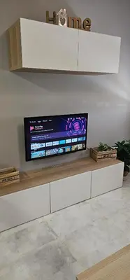 Una televisión o centro de entretenimiento en Apto Lux Sevilla