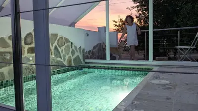 Piscina en o cerca de Casa de Madera del Turullote