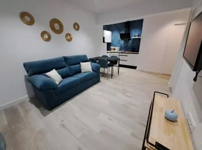 Una televisión o centro de entretenimiento en ACC Vergara centro Parking cercano