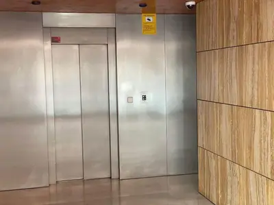 Plano de NUEVO-LUMINOSO Y MODERNO. Parking gratis!!