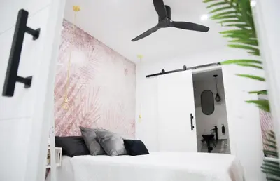 Cama o camas de una habitación en Apartamento Deluxe Lineros 34 con parking a 150 mts