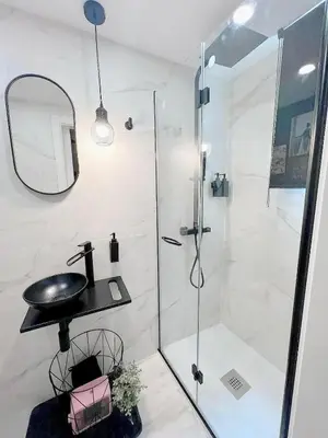 Un baño de Apartamento Deluxe Lineros 34 con parking a 150 mts