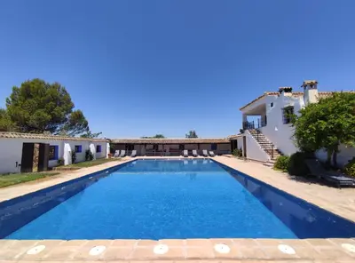 Piscina en o cerca de Cortijo el Cachete