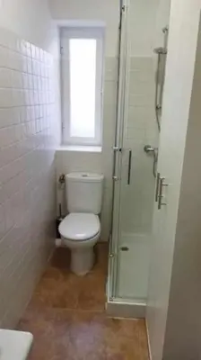Un baño de Apartamento Beatas Parking Gratis Centro Histórico