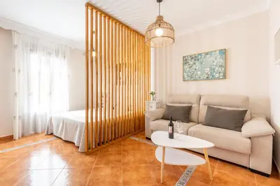 Cama o camas de una habitación en CASA ANGELITA Caminito del Rey, Apartamento con cocina en el centro de Andalucía