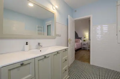 Un baño de VICTORIA LIVING-CENTRO Parking gratuito