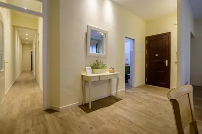 Plano de VICTORIA LIVING-CENTRO Parking gratuito