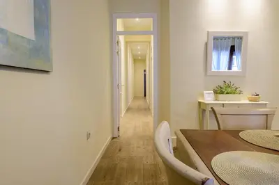 Plano de VICTORIA LIVING-CENTRO Parking gratuito