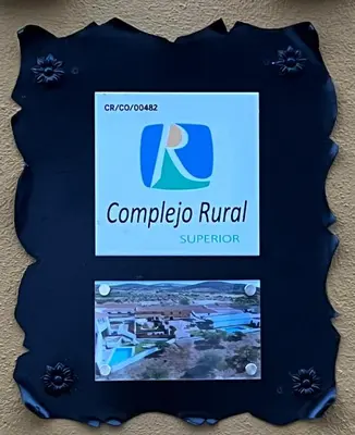 Certificado, premio, señal o documento que está expuesto en CASA RURAL CON VISTAS ESPECTACULARES