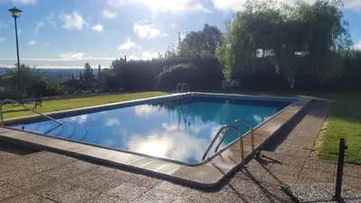 Piscina en o cerca de Los Candiles