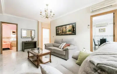 Zona de estar de 1 Bedroom Stunning Apartment In Sevilla