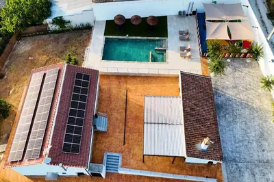 Piscina en o cerca de La Villa de Alba - Casa Rural en Montefrío