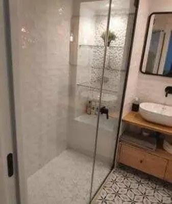 Un baño de ISG Apartments Alameda 2 Dormitorios