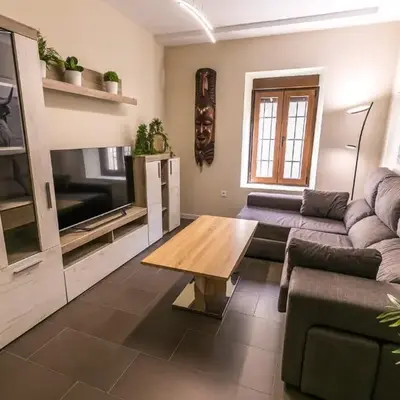 Pilar8 - Apartamento céntrico y moderno con piscina y parking
