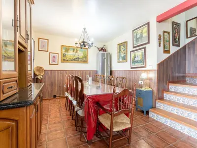 Zona de estar de Cosy holiday home in Villanueva de Tapia with garden
