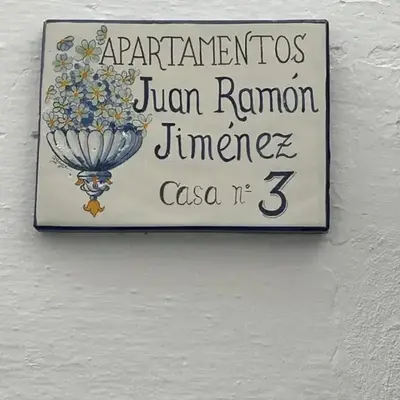 APARTAMENTOS JUAN RAMÓN JIMÉNEZ 3