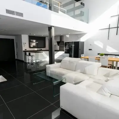 Casa Bulevar - Exclusiva casa muy moderna en zona tranquila