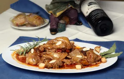 Comida en o cerca de este hostal o pensión