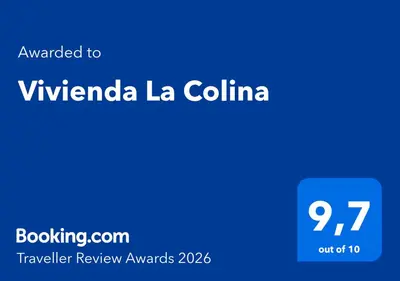 Certificado, premio, señal o documento que está expuesto en La Colina