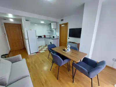 Una cocina o zona de cocina en PLAZA DEL AYUNTAMIENTO con PARKING B&A
