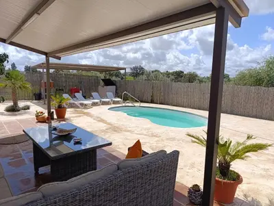 Piscina en o cerca de Tu Casita Rural