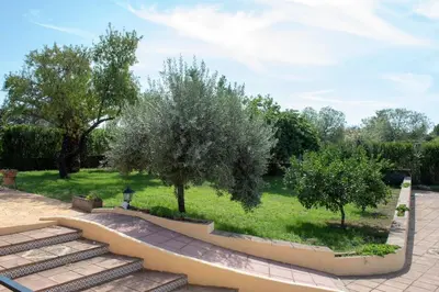 Jardín al aire libre en Casa Rural La Milagrosa en Córdoba